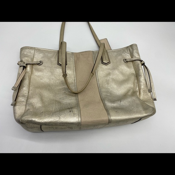 Coach purse  used - Picture 4 of 7